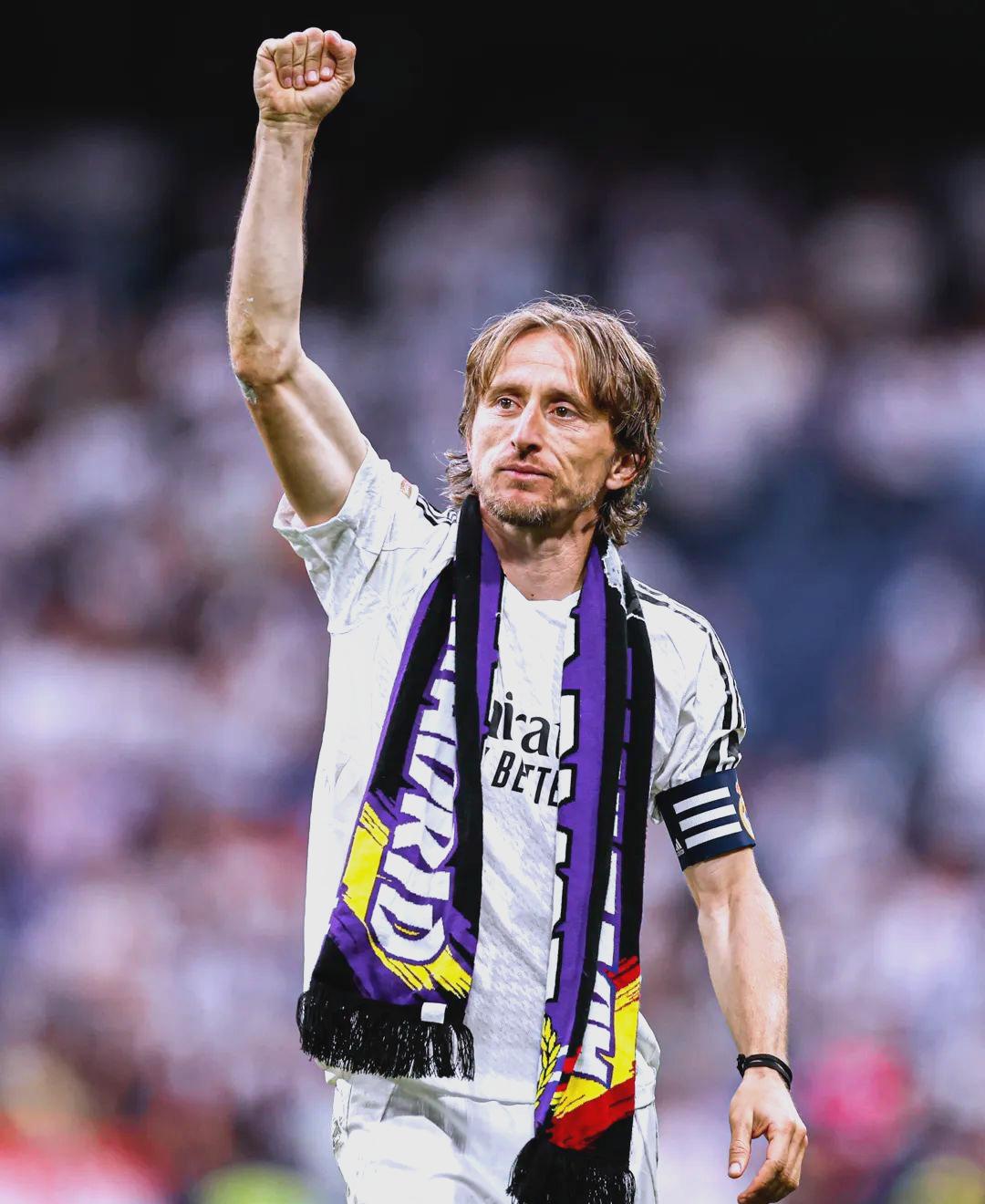 NBA：东契奇率队逆转掘金