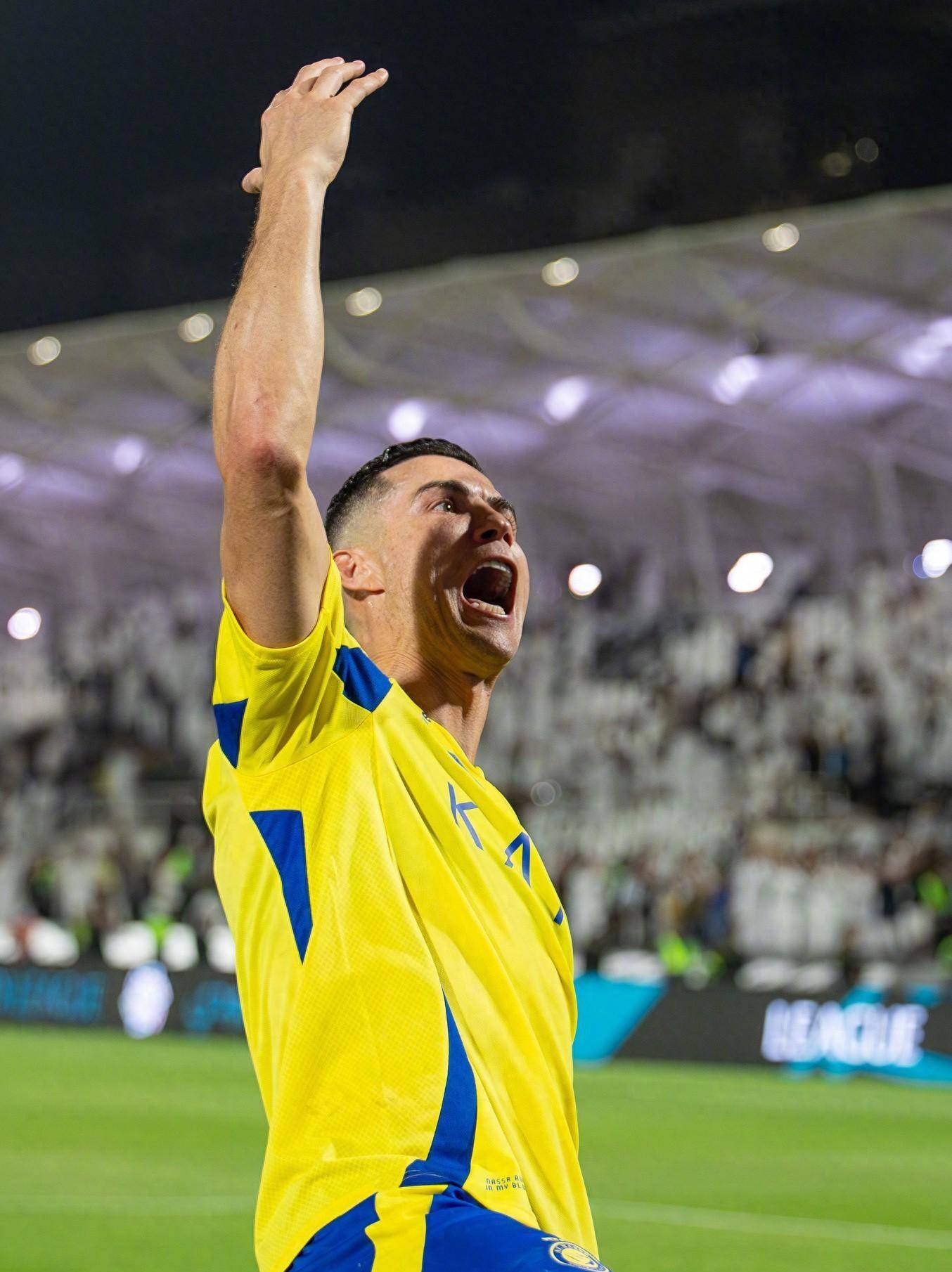 勇士102比103惜败快船，库里27分6犯离场揪出3大罪魁莱昂纳德闪耀全场