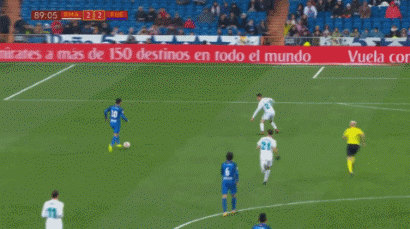 砸歪篮筐！湖人大将6中1怒砍2分 正负值-15队内最低