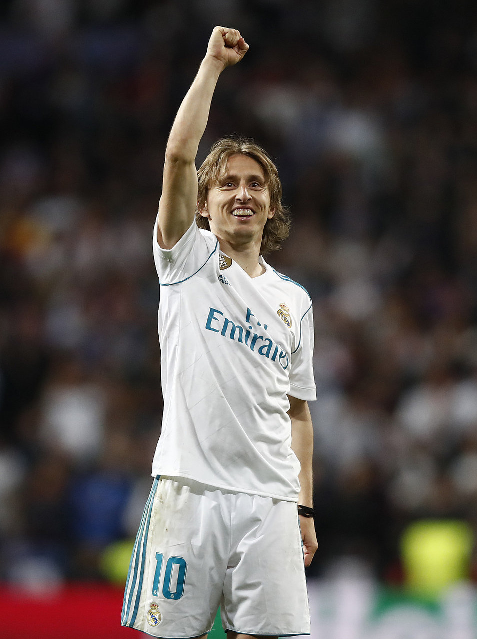 NBA重罚杰伦·布朗！怒怼裁判遭35万美元罚单，罚球差距引发热议