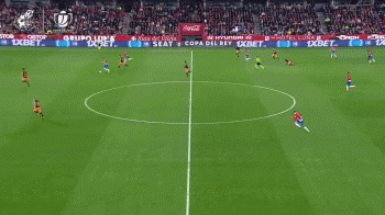 亚马尔并没有受到球迷的干扰