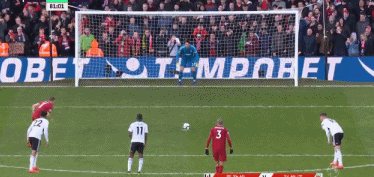 邮报：此前报价800万英镑遭拒，热刺准备加价追巴西左后卫索萨