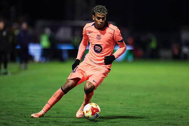 记者：针对卡尔的网暴是荒谬且可笑的，他是一名坦率的球员